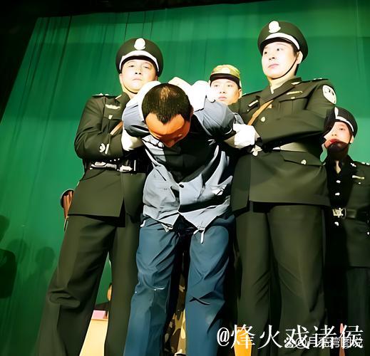 拳赛胜出却重伤,靳朝常挂彩真相曝光 拳赛胜出却重伤,靳朝常挂彩真相曝光